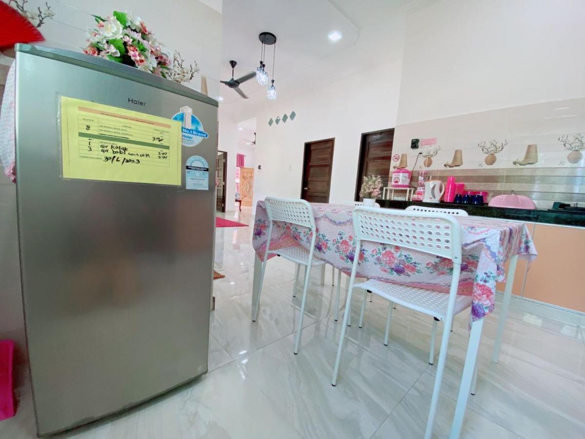 Вилла Hellokitty House - Unit 1 Куала-Тренгану Экстерьер фото