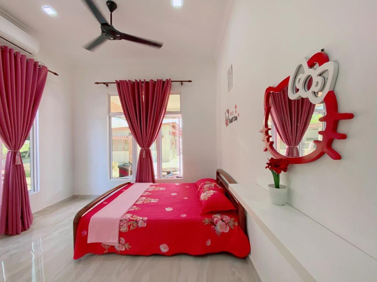 Вилла Hellokitty House - Unit 1 Куала-Тренгану Экстерьер фото